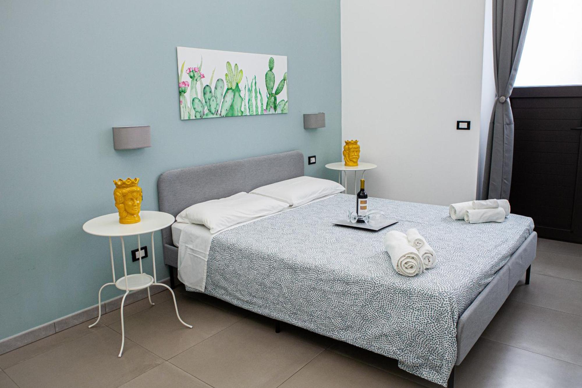 Ruggero Settimo - Holiday Houses Катанія Екстер'єр фото